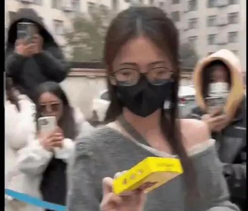 娱乐专门爆料吃瓜视频,独家爆料,吃瓜视频带你领略幕后风云